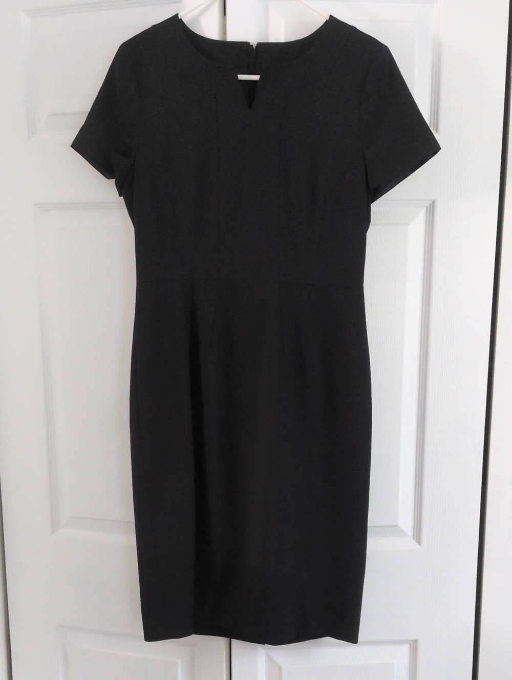 Classic Brooks Brothers 100% Wool Black Short-Sleeve Sheath Dress